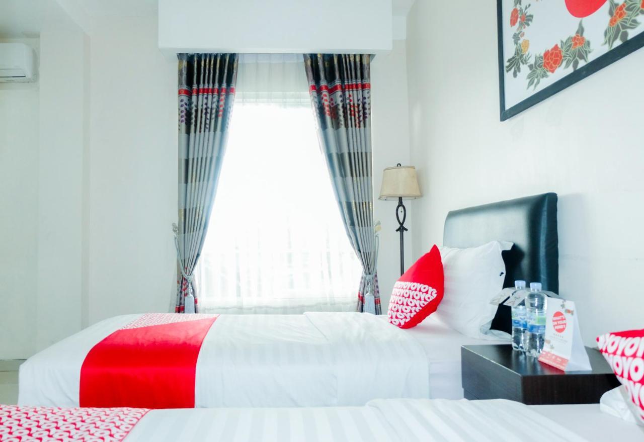 OYO 696 Hasanah Guest House Syariah De Saphire Malang Luaran gambar